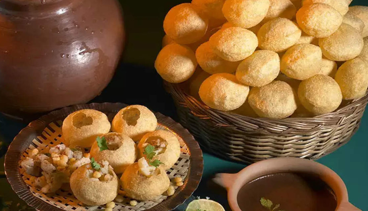 kolkata street food,best street food in kolkata,famous food items in kolkata,most popular street food in kolkata,most ordered food in kolkata,kolkata food specialties,kolkata famous street food,west bengal street food,travel guide for kolkata food,kolkata food tourism,kolkata food adventures,kolkata street food delights,kolkata food exploration,kolkata travel tips in hindi,kolkata holiday food experiences