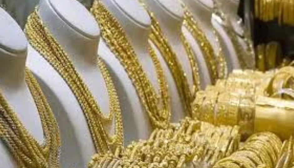 तीन दिन की गिरावट के बाद चमका सोना-चांदी, फिर पार किया रिकॉर्ड स्तर