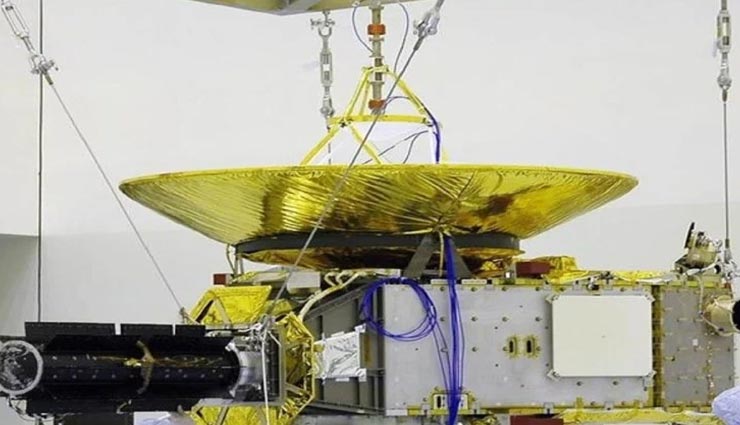 क्या आप जानते हैं सैटेलाइट पर सोने की परत चढ़ाने के पीछे का कारण?