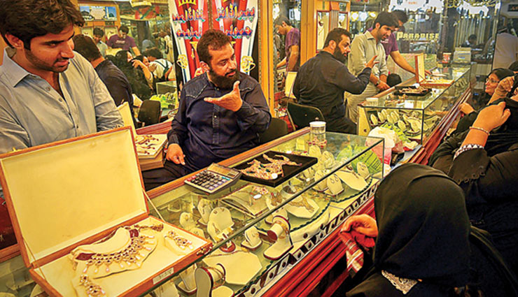 pakistan,eid,article 370,jammu-kashmir,imran khan,inflation in pakistan,people of pakistan,pakistan market,india-pakistan trade,article 370 news in hindi,pakistan news in hindi,news,news in hindi