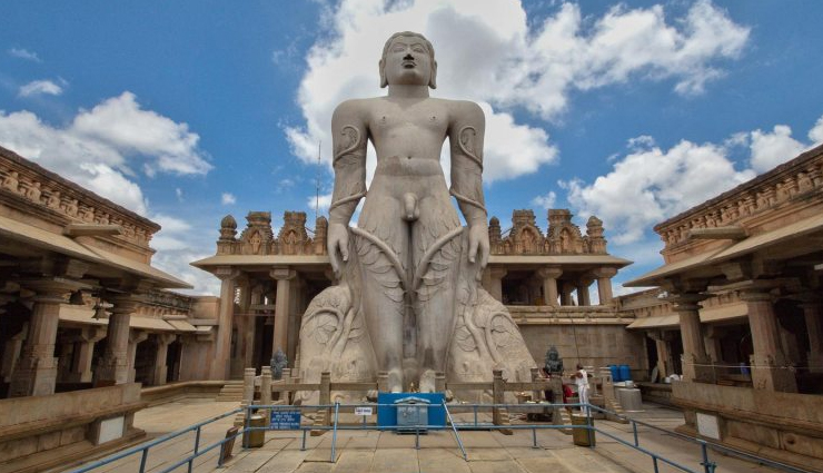 beautiful jain temples in india,jain temple architecture,intricate jain temples,spiritual jain temples india,jain pilgrimage sites,marble carvings jain temples,ornate jain temple sculptures,jain temple pillars,intricate ceiling designs,jain temple spire,jain tirthankaras temples,jain pilgrimage circuit,spiritual sanctity jain temples,jainism religious sites,jain temple prayers,guided tours of jain temples,cultural heritage jain temples,jain temple festivals india,jain temple art and culture,jain temple historical significance