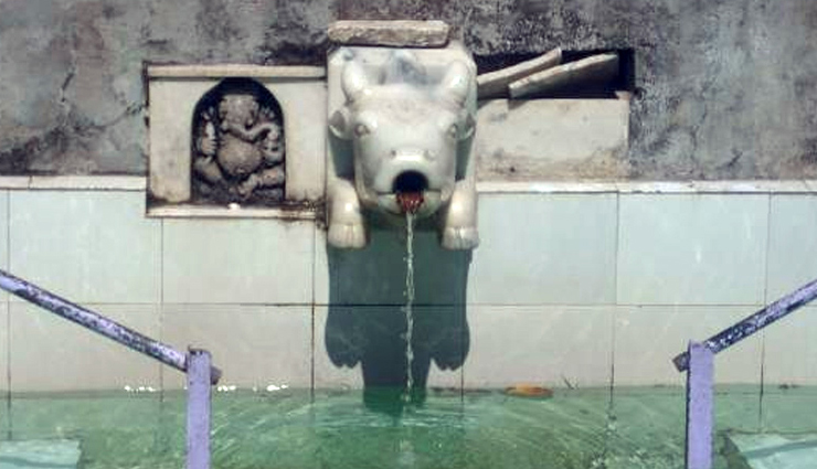 some amazing facts about mount abu,place to visit in mount abu,rajasthan tourism,religious place,gomukh temple in mount abu,dilwara temple of mount abu,guru shikhar at mount abu