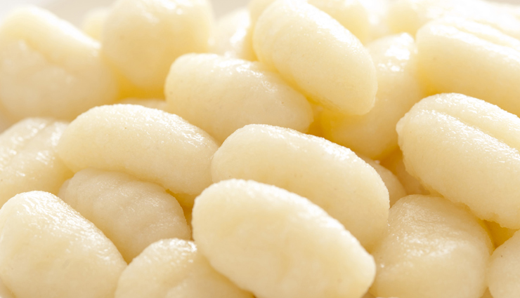 sundried tomato pesto with vegan gnocchi,hunger struck,food,easy recipe