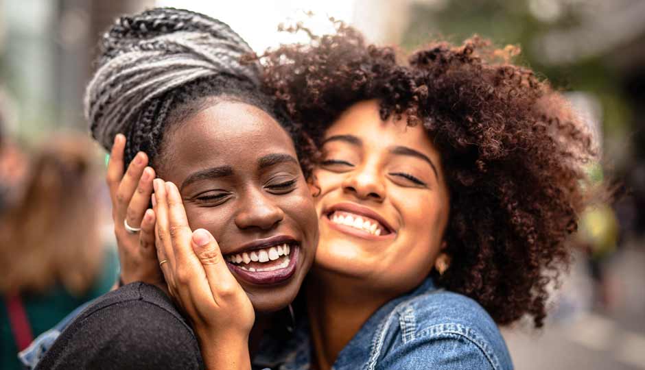 18 Ways To Hold Good Friends Who are Like Stars