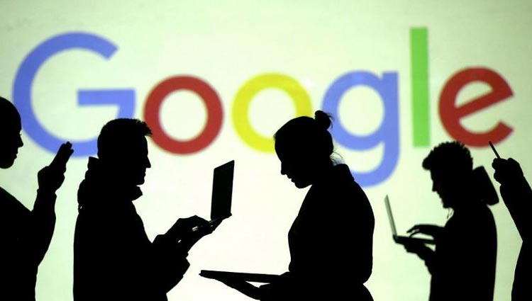 Google ने जारी की लिस्ट, इन 85 एप्स को बताया खतरनाक, चुरा रही है आपकी जानकारियां Google ने जारी की लिस्ट, इन 85 एप्स को बताया खतरनाक, चुरा रही है आपकी जानकारियां