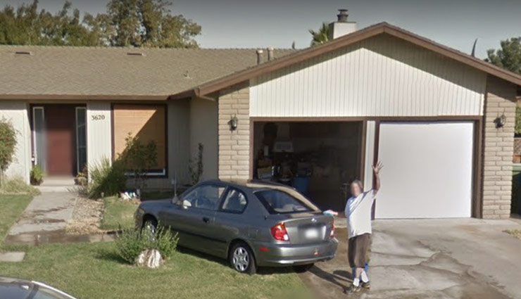 गूगल मैप्स के जरिए मर चुके लोगों को ढूंढ रहे लोग, एक झलक देख रोक नहीं पा रहे अपने आंसू 