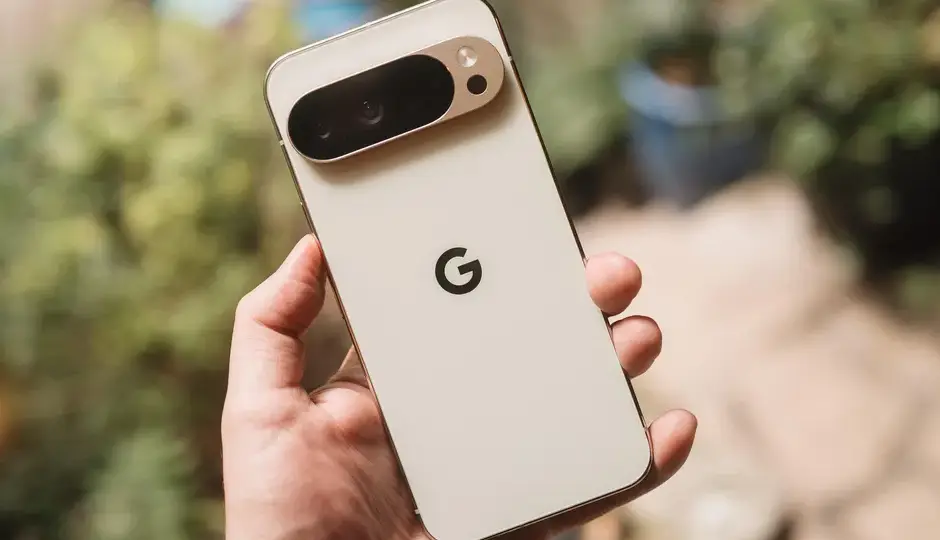 Google Pixel 10 पर भारी डिस्काउंट: 20,000 रुपये तक सस्ता हुआ फ्लैगशिप फोन, जानें सबसे कम कीमत कहां मिल रही है