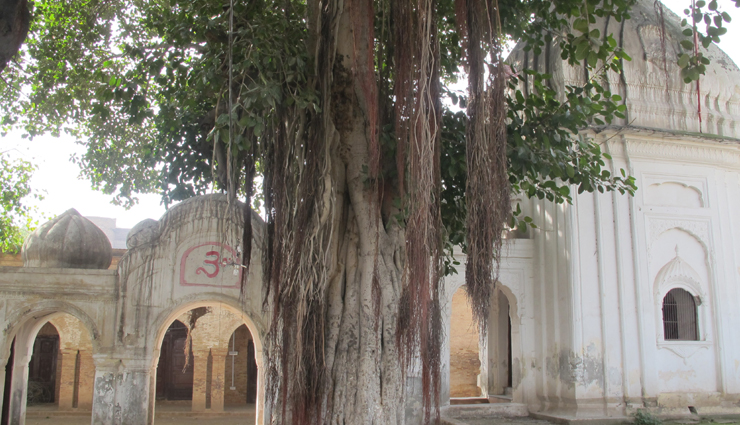 hindu temples in pakistan,hindu temples located in pakistan,katas raj temple,panchmukhi hanuman temple,hinglaj mata temple,gauri temple,gorakhnath temple,sadhu bela temple,holidays,travel tips,travel guide