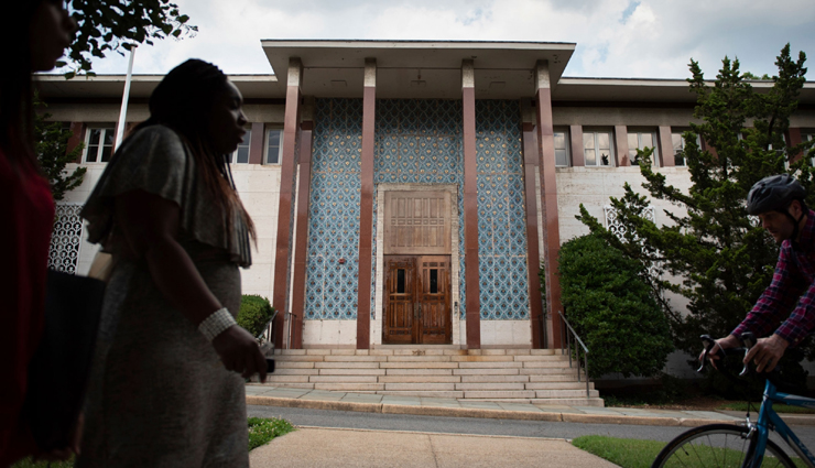 iran,tourist iran,things tourist should never do in iran,iran tourism,holidays,travel guide,travel tips