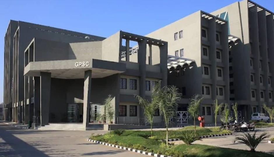 GPSC : इन 72 पदों के लिए जारी है आवेदन प्रक्रिया, उम्मीदवार इस दिन तक हर हाल में कर दें एप्लाई