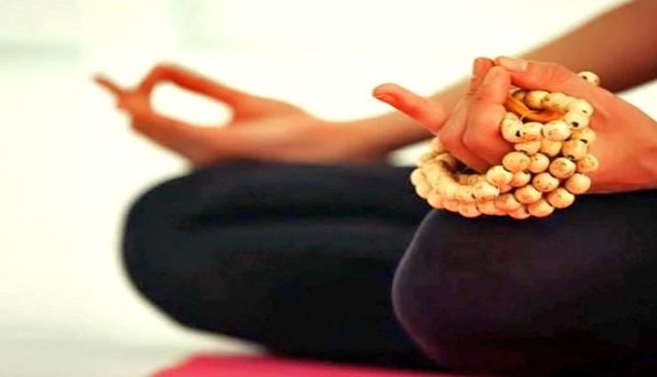 ग्रहों के अनुसार करें मन्त्रों का जाप, अशुभ प्रभावों में आएगी कमी