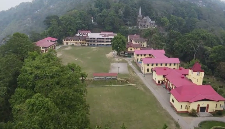 kalimpong,west bengal,must visit places,zang dhok palri phodang monastery,deolo hill,morgan house,cactus nursery,thongsa gompa,dr grahams homes,flower nurseries,kalimpong science centre,lava,neora valley national park