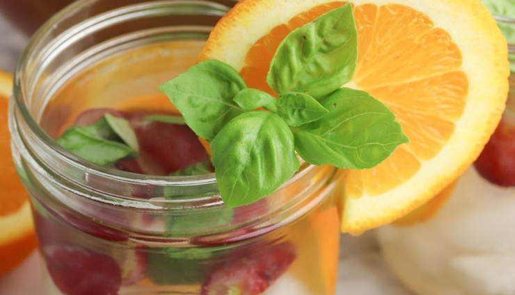 infused water,flavored water,hydration drinks,infused water recipes,healthy drinks,fruit infused water,herb infused water,summer drinks,detox water,spa water,low calorie drinks,natural drinks,refreshing drinks,non-alcoholic drinks,homemade infused water,vitamin water,water with fruit and herbs,cool drinks,weight loss drinks,healthy hydration