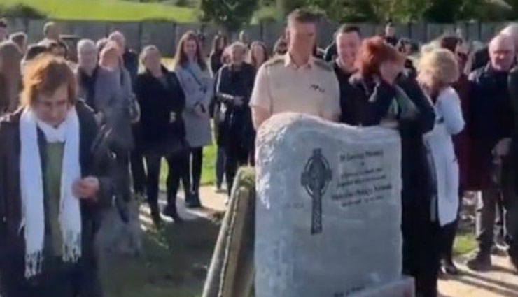 
जब कब्र से आई मुर्दे की आवाज - मुझे बाहर निकालो, यहां बहुत अंधेरा है, अंतिम संस्कार में शामिल लोग हैरान #VIDEO