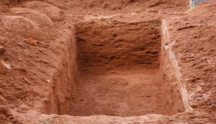 weird news,weird information,north korea,prisoners dig own graves