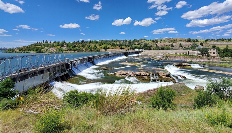 montana,beautiful places in montana,must-visit places in montana,scenic attractions in montana,top tourist destinations montana,exploring nature in montana,montana travel spots,picturesque landscapes montana,best places to visit in montana