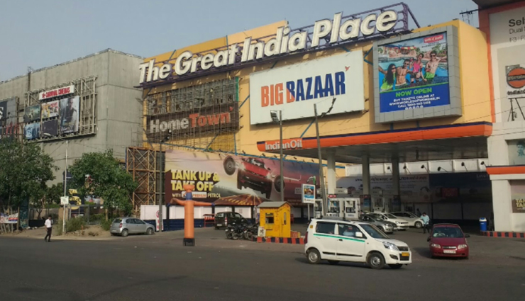 नोएडा: कंक्रीट के इस जंगल में भी है बहुत कुछ जिसे देखने के लिए खिंचे चले आते हैं पर्यटक dlf mall of india,noida shopping mall,retail therapy,entertainment hub,the great india place (tgip),noida,shopping and dining,family entertainment,okhla bird sanctuary,bird watching in noida,nature reserve,wildlife spot,worlds of wonder (wow),noida,amusement park,water park,akshardham temple,noida akshardham,spiritual site,hindu architecture,botanical garden,noida,nature park,green oasis,relaxing environment,noida golf course,golfing in noida,sports and recreation,rashtriya dalit prerna sthal,noida ambedkar park,cultural landmark,stupa 18 art gallery,noida,art hub,contemporary art exhibitions,atta market,noida,shopping market,local goods,street shopping