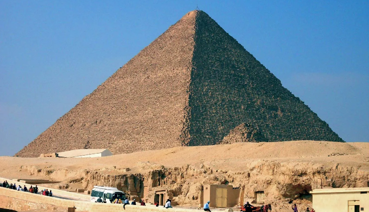 egypt famous pyramids,top pyramids in egypt,famous egyptian pyramids,ancient egypt pyramid sites,iconic pyramids in egypt,egypt renowned pyramid structures,historic pyramids of egypt,must-visit pyramids in egypt,egypt pyramid landmarks,exploring egypt famous pyramids