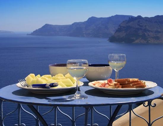 5 Breathtaking Things To Do in Greece