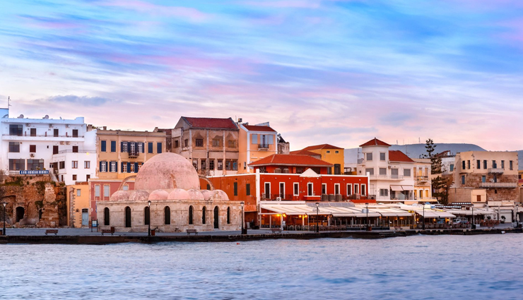 towns to visit in greece,greece,mykonos town,mykonos,cyclades,lindos,rhodes,dodecanese,monemvasia,peloponnese,chania town,crete,kastraki,meteora,oia,santorini,cyclades