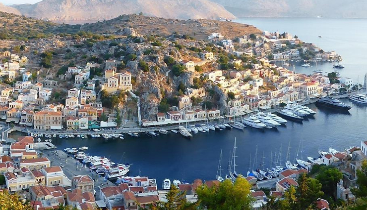 islands in greece,greece,beautiful islands,corfu,crete,delos,symi,santorini,chios,kefalonia,mykonos