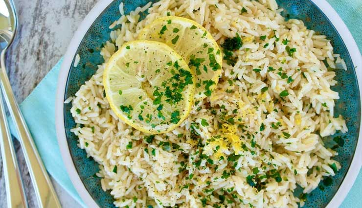 greek lemon rice recipe,how to make greek lemon rice,rizi me lemoni,mediterranean rice dish,easy greek rice recipe,lemon-flavored rice,best greek rice recipe,quick lemon rice,greek side dishes,rice with lemon and herbs