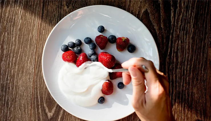 greek yogurt health benefits,benefits of consuming greek yogurt,health advantages of greek yogurt,why eat greek yogurt for health,nutritional benefits of greek yogurt,greek yogurt for a healthy diet,probiotics in greek yogurt,protein-rich greek yogurt,calcium in greek yogurt,greek yogurt for weight loss
