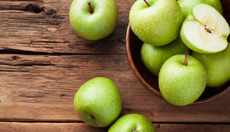 winter hair fall remedies,home remedies for hair loss,natural solutions for hair fall,preventing hair fall in winter,diy hair fall treatments,cold weather hair care tips,hair fall prevention at home,winter hair loss remedies,homemade solutions for hair fall,tips for reducing hair fall in winter