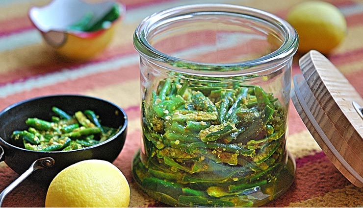 हाथोंहाथ बनाए हरी मिर्च का खट्टा मीठा अचार, बढ़ाएगा परांठों का स्वाद #Recipe
