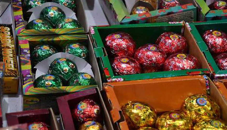 दिवाली 2025: ग्रीन पटाखे भी पूरी तरह से प्रदूषण मुक्त नहीं, आतिशबाजी से पहले अपनाएं ये सावधानियां