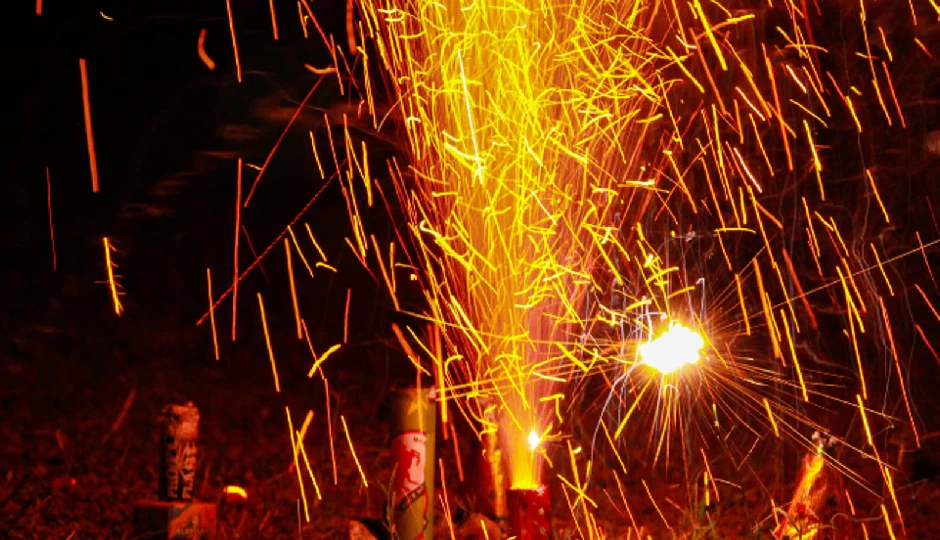 दिल्ली-NCR में अब ग्रीन पटाखों वाली दिवाली, इन शर्तों पर सुप्रीम कोर्ट ने दी मंजूरी