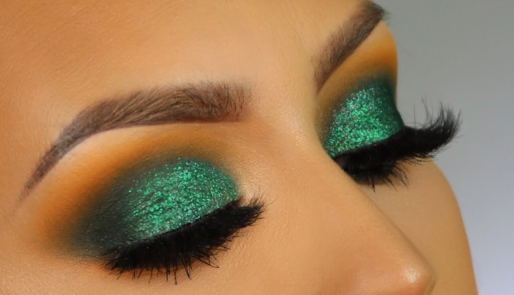 आईशैडो के ये कलर्स बन रहे आज का फैशन, आपको देंगे आकर्षक लुक colors of eyeshadow,fashion trend,fashion tips,shades of eye shadow,eye make up tips,make up tips,beauty tips