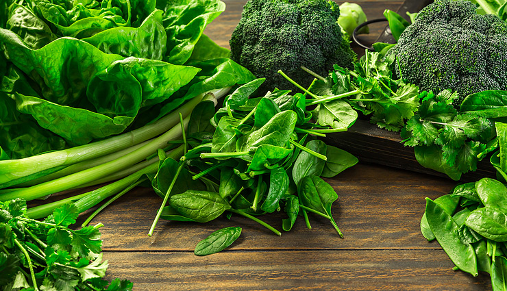 immunity booster foods,monsoon season,essential foods,boost immune system,healthy diet for monsoon,immune-boosting nutrients,monsoon health tips,rainy season wellness,foods to strengthen immune system,healthy eating during monsoon