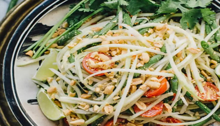 Recipe- Healthy To Eat Green Papaya Salad
