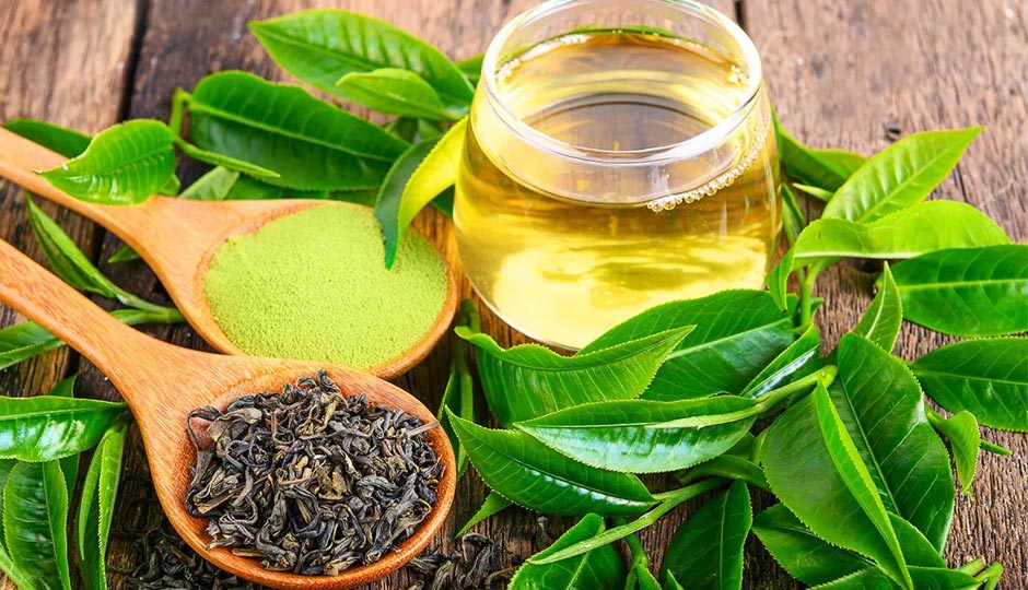 10 Amazing Benefits of Green Tea for Skin and Hair