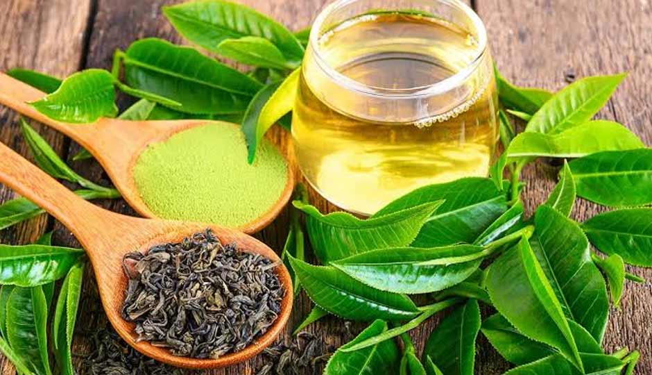 20 Amazing Benefits of Green Tea for Skin and Hair