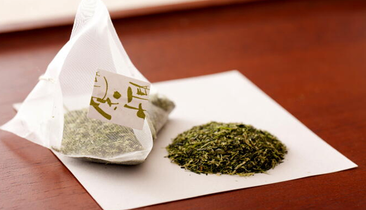 dry socket home remedies,tooth extraction pain relief,natural remedies for dry socket,salt water rinse for dry socket,clove oil for tooth pain,honey for dry socket healing,tea tree oil for oral pain,aloe vera for gum healing,turmeric paste for dry socket,home treatment for dry socket pain,chamomile tea for tooth pain