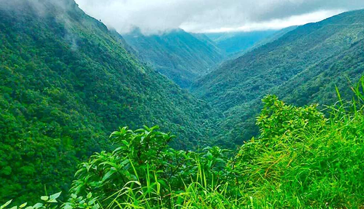 tourist spots near hawa ghar,places to visit near hawa ghar shimla,hawa ghar attractions,himachal pradesh sightseeing,things to do near hawa ghar,kali bari temple shimla,goddess kali temple shimla,hindu temples in shimla,bantony hill kali bari,historical temples in himachal pradesh,shyamala idol shimla,spiritual places near hawa ghar,explore tourist spots near hawa ghar,himachal pradesh,top 5 must-visit places near hawa ghar in shimla,historic and scenic attractions near hawa ghar,discover nearby attractions to hawa ghar,shimla,best tourist destinations around hawa ghar