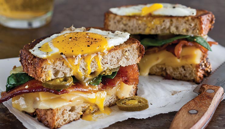 ग्रिल्ड चीज एग सैंडविच के साथ करें दिन की शुरुआत, बन जाएगा सभी का दिन #Recipe