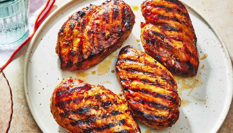 grilled chicken recipe,healthy grilled chicken,weight loss chicken recipe,easy grilled chicken breasts,low-calorie chicken dishes,grilled chicken for weight loss,smoky grilled chicken,quick healthy dinner,grilled chicken marinade,nutrient-rich chicken meal.