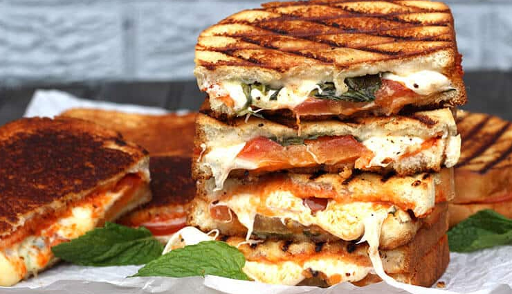 grilled margherita sandwich,recipe of grilled margherita sandwich,how to make grilled margherita sandwich,easy to cook sandwich,hunger struck,food