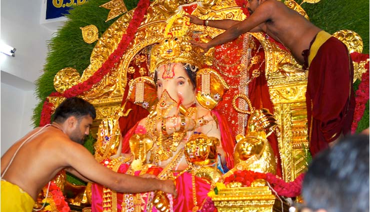 ganesh chaturthi 2018,ganesh puja,gujarat,surat,500 crore diamond ganesha