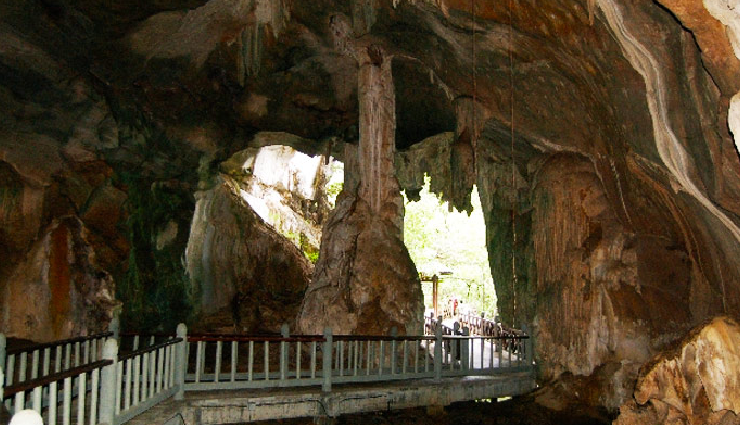 malaysia travel experiences,memorable activities in malaysia,things to do in malaysia,must-try adventures in malaysia,malaysian cultural activities,top tourist attractions in malaysia,unique experiences in malaysia,outdoor activities in malaysia,malaysia travel guide,unforgettable moments in malaysia