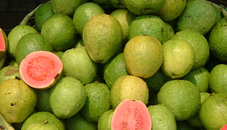 foods causing acne,acne,beauty tips,beauty hacks,foods to be avoid for acne