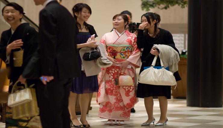 most disgraceful jobs,weird stories,weird jobs