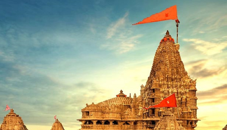 temples to visit in gujarat,gujarat,somnath temple,somnath,dwarkadhish temple,dwarka,akshardham temple,gandhinagar,nageshwar temple,dwarka,bala hanuman mandir,jamnagar,ambaji temple,banaskantha
