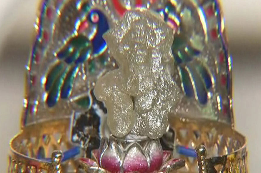 ganesh chaturthi 2018,ganesh puja,gujarat,surat,500 crore diamond ganesha