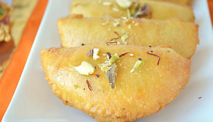 Holi Special- Treat Your Guest With Kesari Gujia