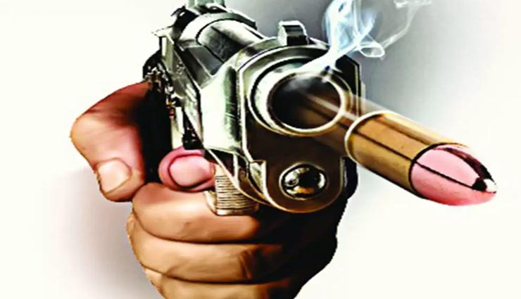 जयपुर : प्रोपर्टी कारोबारी पर चली गोलियां, लहूलुहान हालत में खुद कार चलाकर पहुंचा अस्पताल