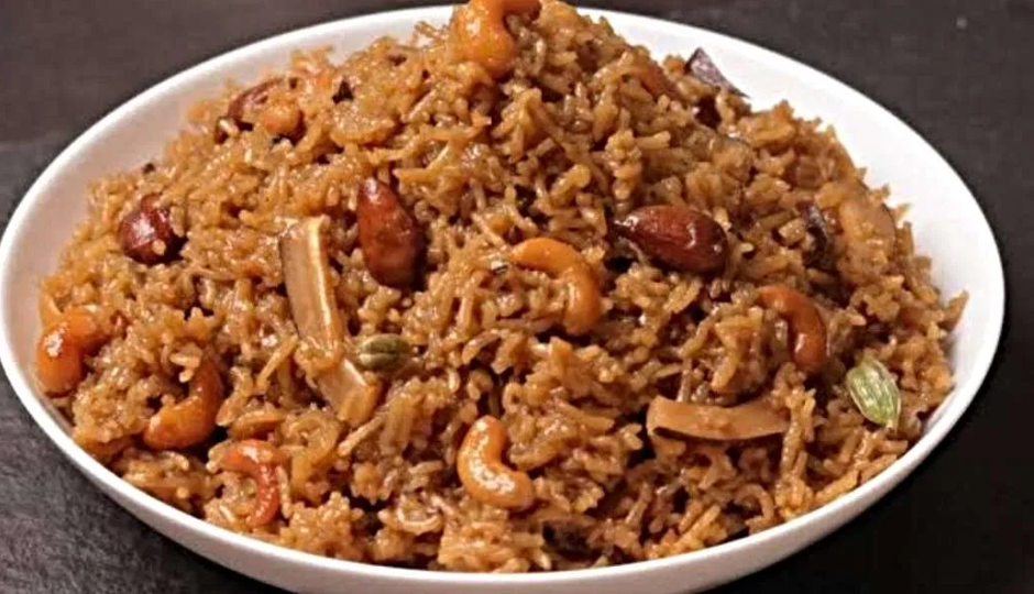 गुड़ के चावल : अपने प्रियजनों के साथ लें इसका आनंद, मीठे के शौकीनों को जरूर आएंगे पसंद #Recipe gur ke chawal,gur ke chawal sweet dish,gur ke chawal ingredients,gur ke chawal recipe,gur ke chawal tasty,gur ke chawal family,gur ke chawal sweet lovers,gur ke chawal dry fruits